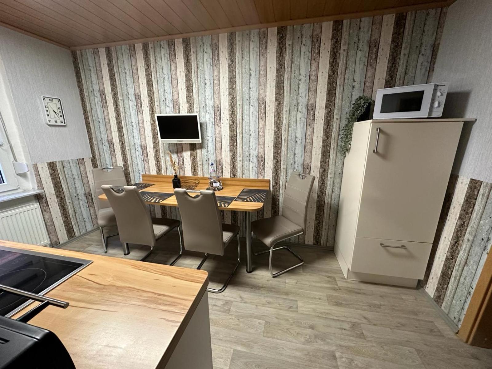 Christels Ferienwohnung 2 In Thale Mit Ueberdachter Terrasse, Kueche Mit Tv & Geschirrspueler Экстерьер фото