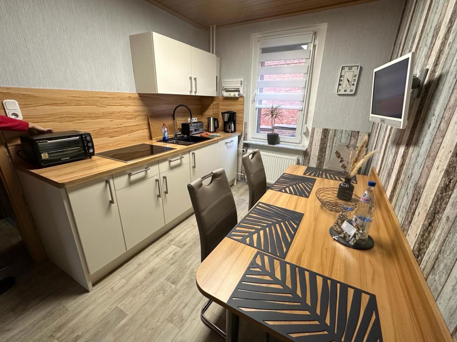 Christels Ferienwohnung 2 In Thale Mit Ueberdachter Terrasse, Kueche Mit Tv & Geschirrspueler Экстерьер фото